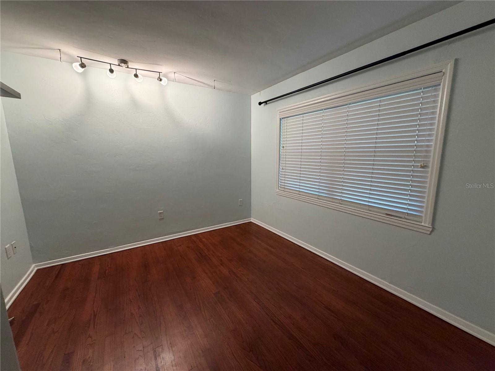 GOLF VIEW ESTATES - Residential Lease