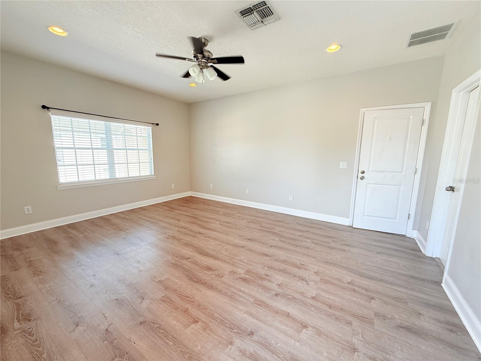 MINNESOTA CONDO - Residential Lease