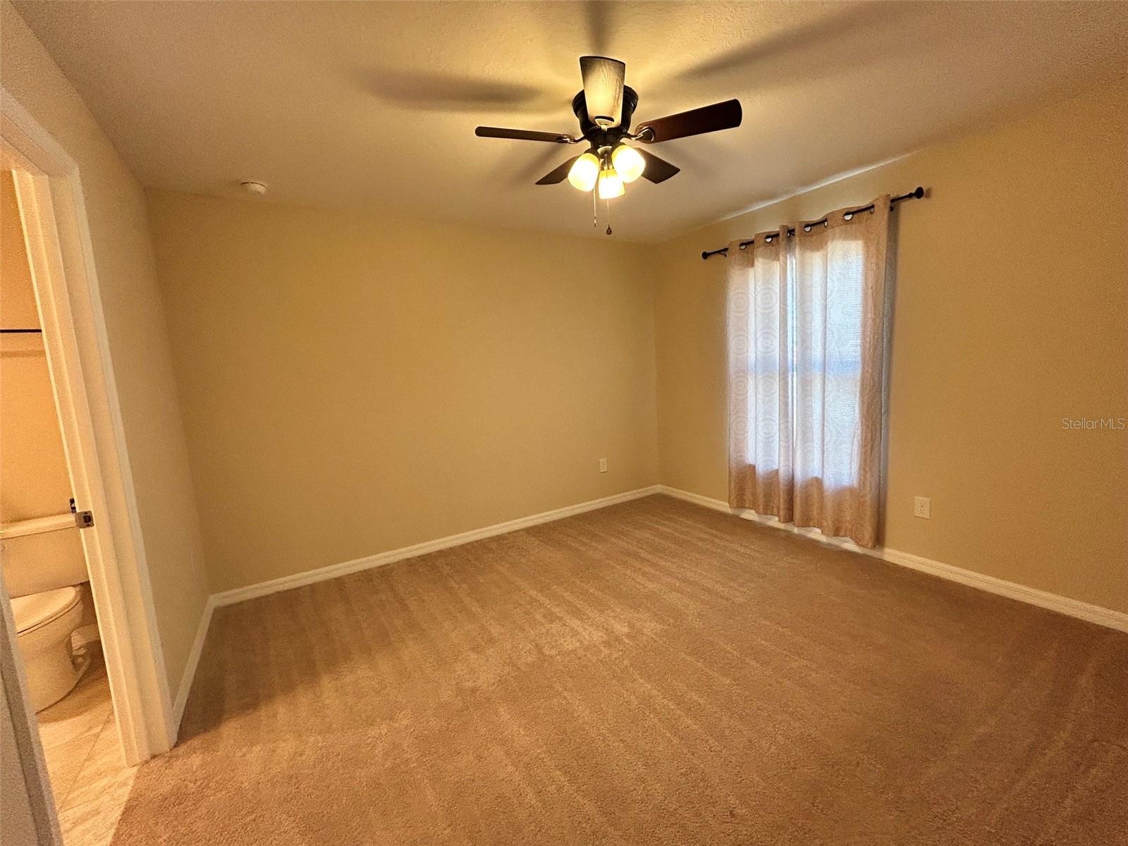 MARION OAKS UN 04 - Residential