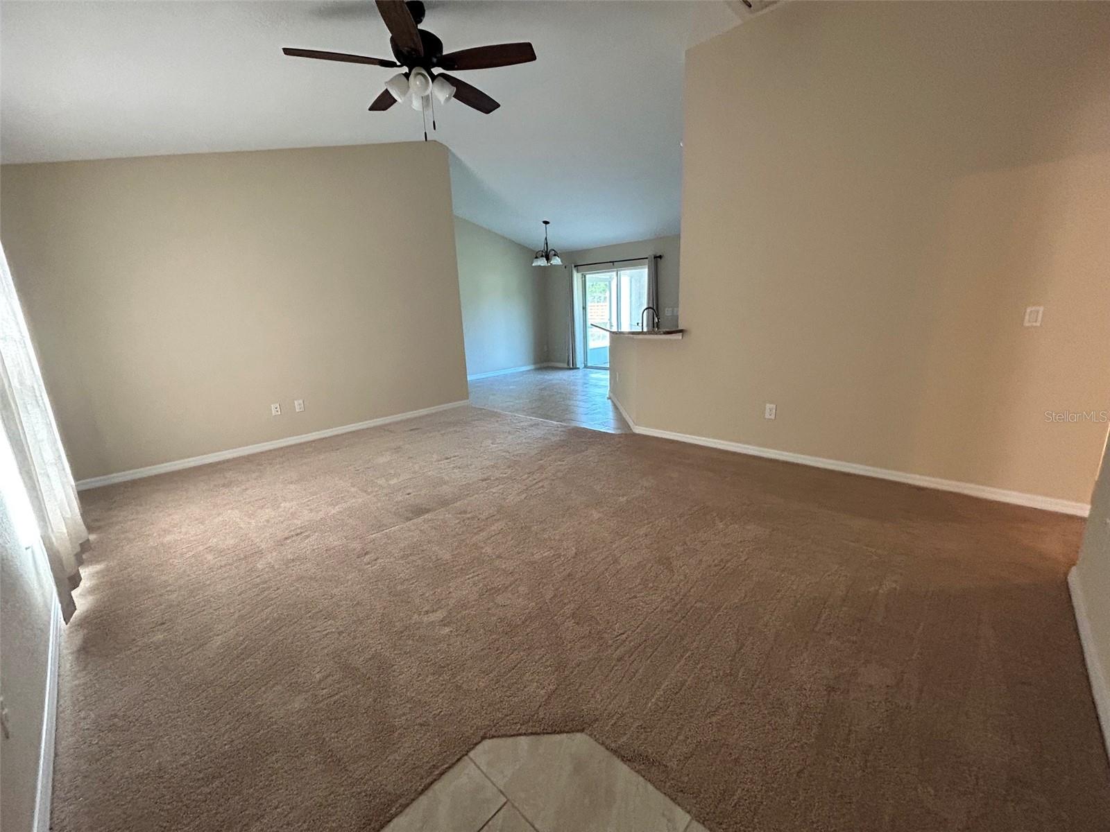 MARION OAKS UN 04 - Residential
