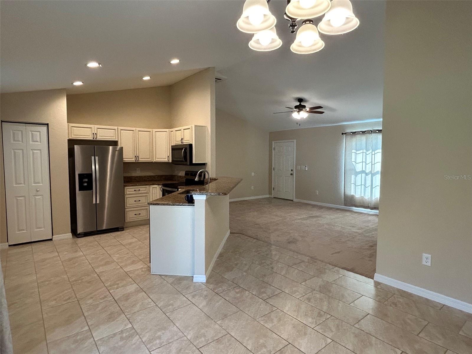 MARION OAKS UN 04 - Residential
