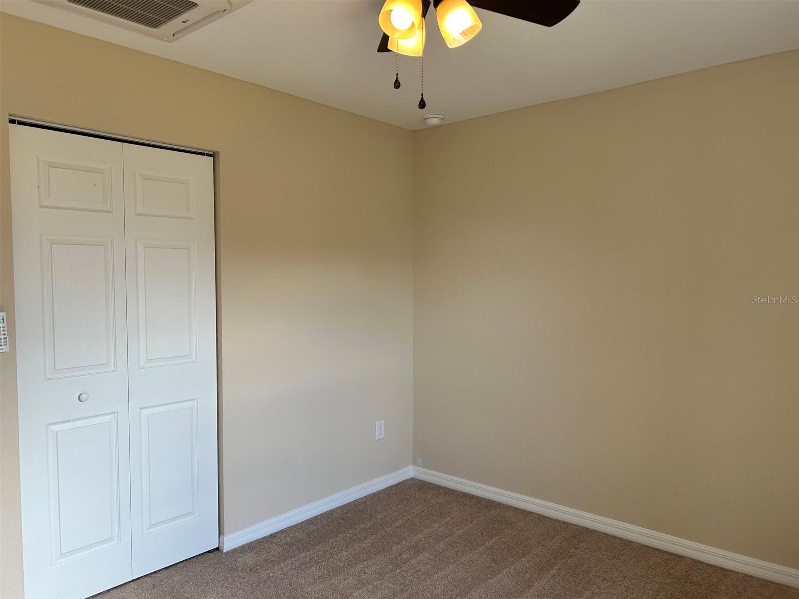 MARION OAKS UN 04 - Residential