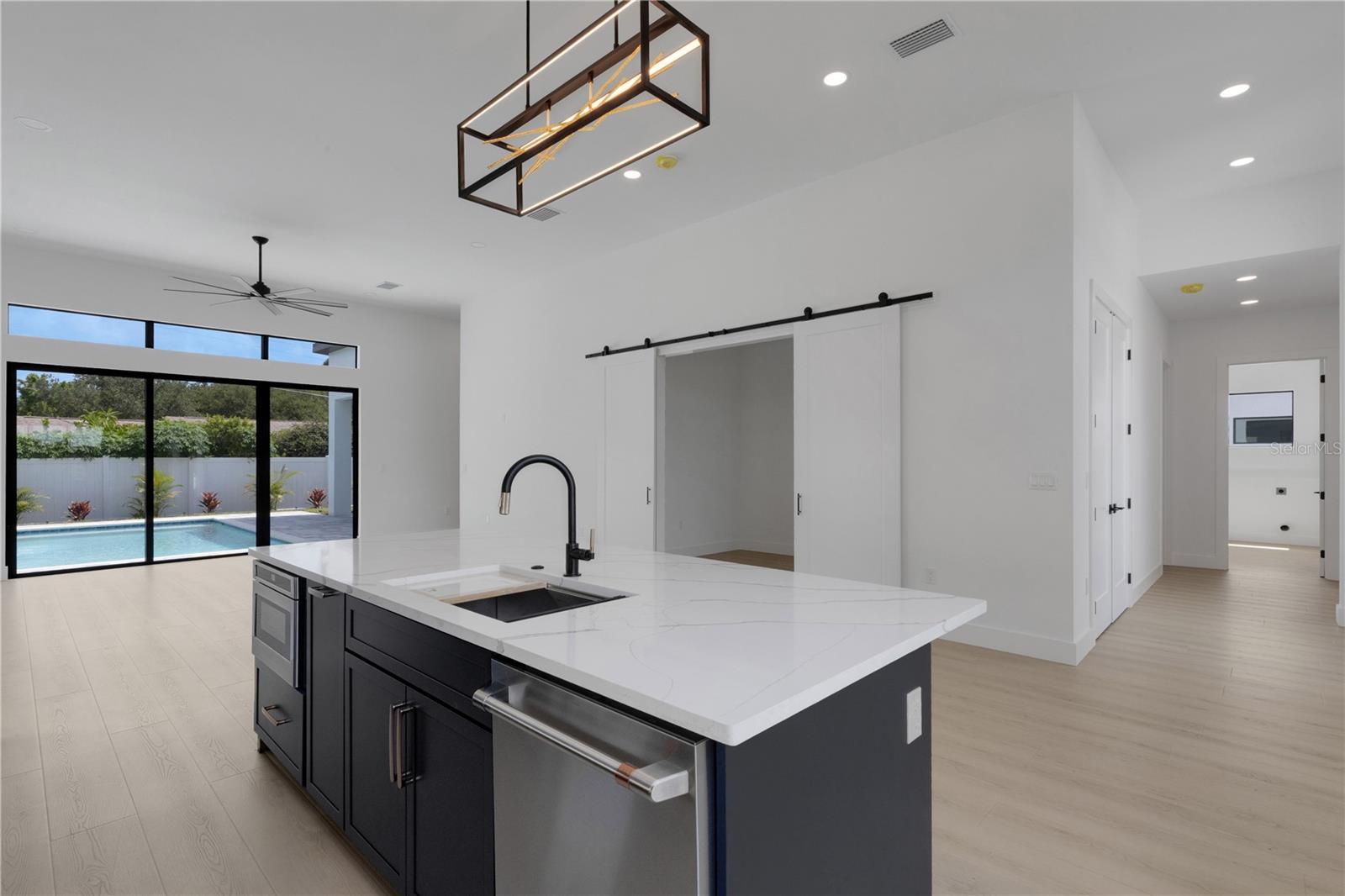 GROVE LAWN REP - Residential