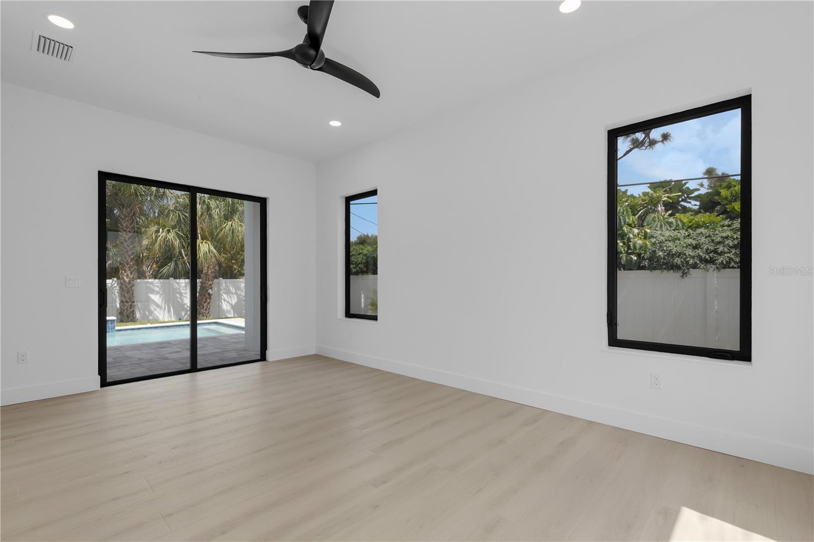 GROVE LAWN REP - Residential