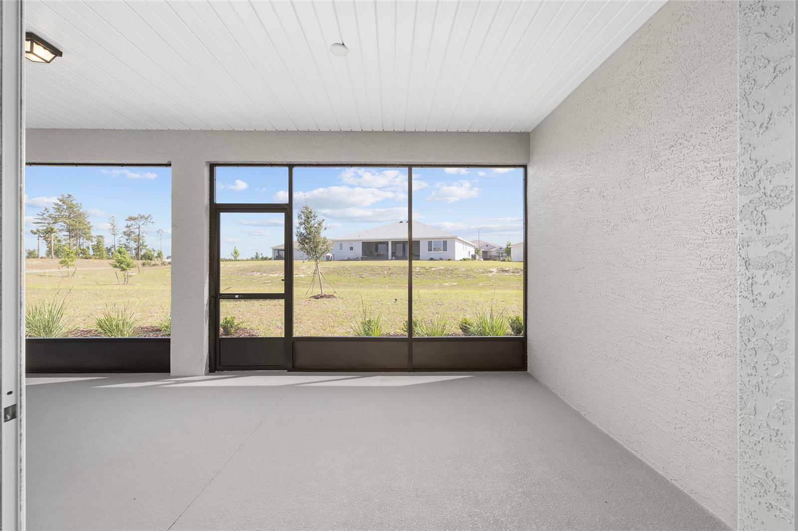 ON TOP OF THE WORLD - Residential