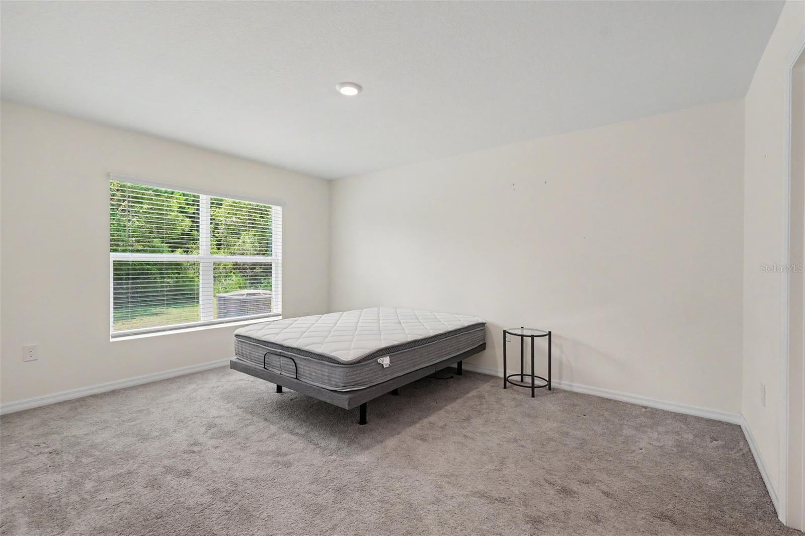 HERNANDO OAKS PH 3 - Residential
