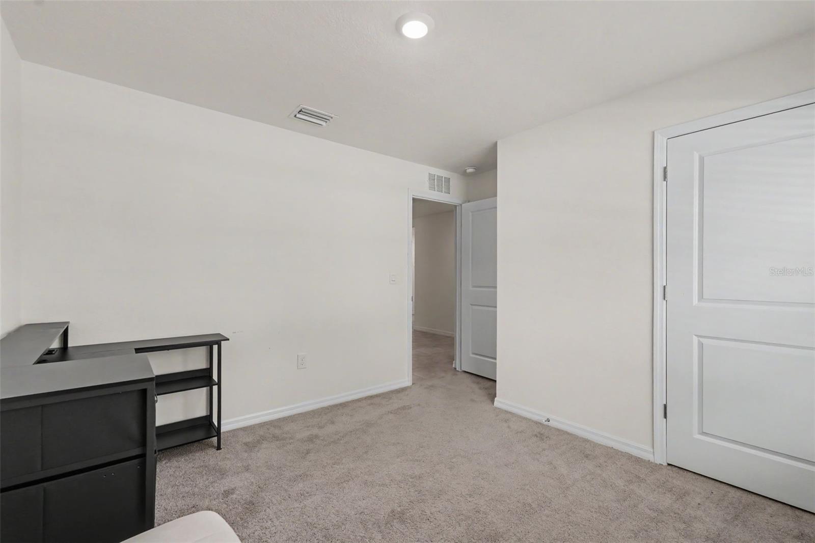 HERNANDO OAKS PH 3 - Residential