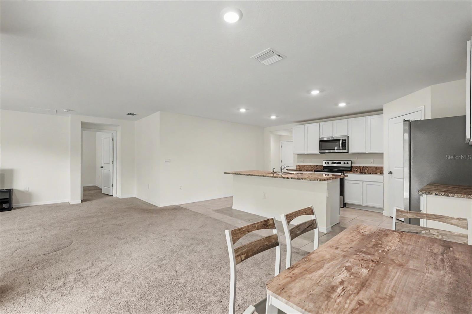 HERNANDO OAKS PH 3 - Residential