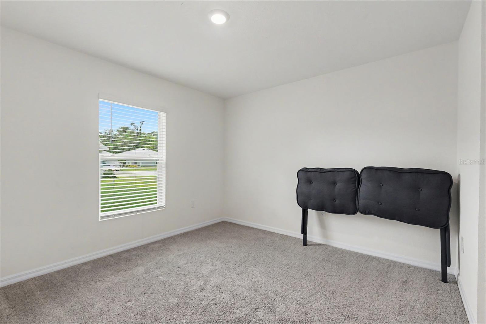 HERNANDO OAKS PH 3 - Residential