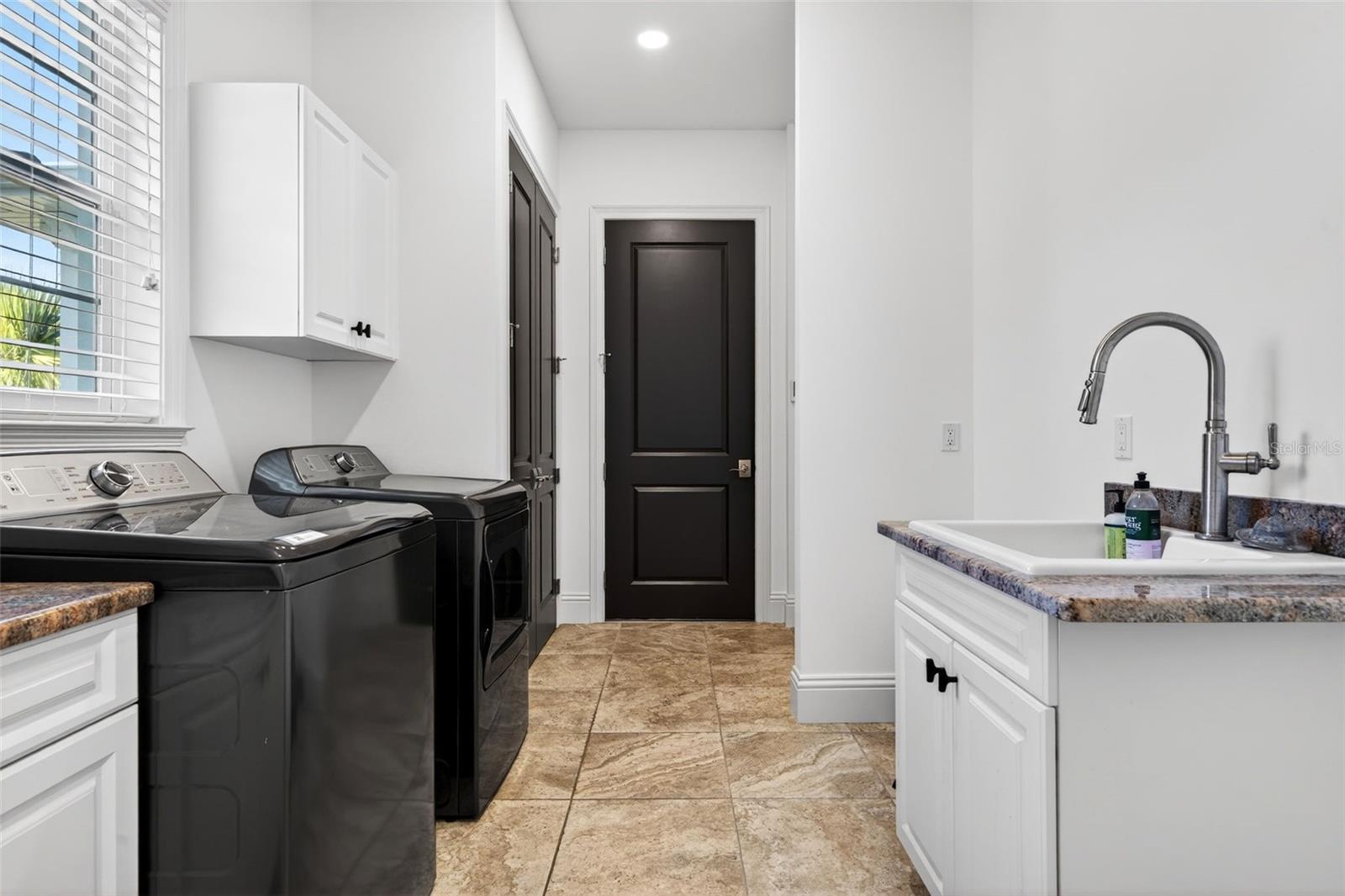 HARBOR ACRES - Residential