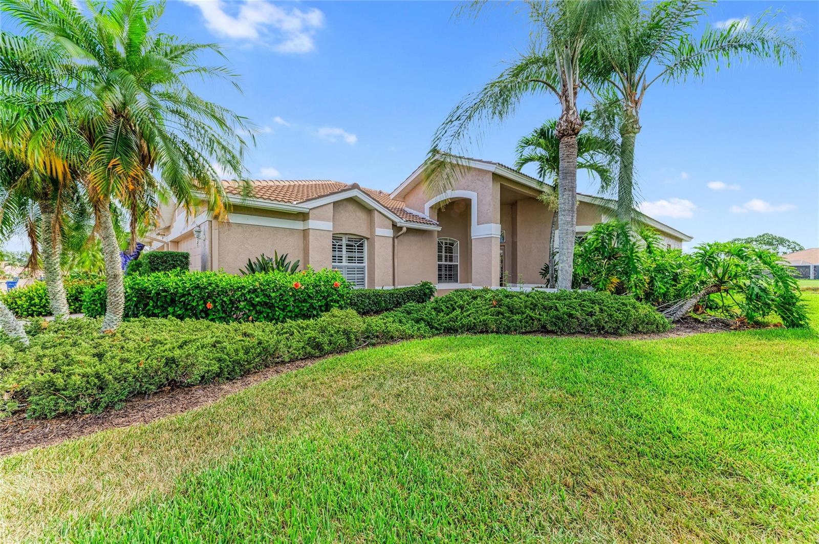 STONEYBROOK GOLF & COUNTRY CLUB - Residential