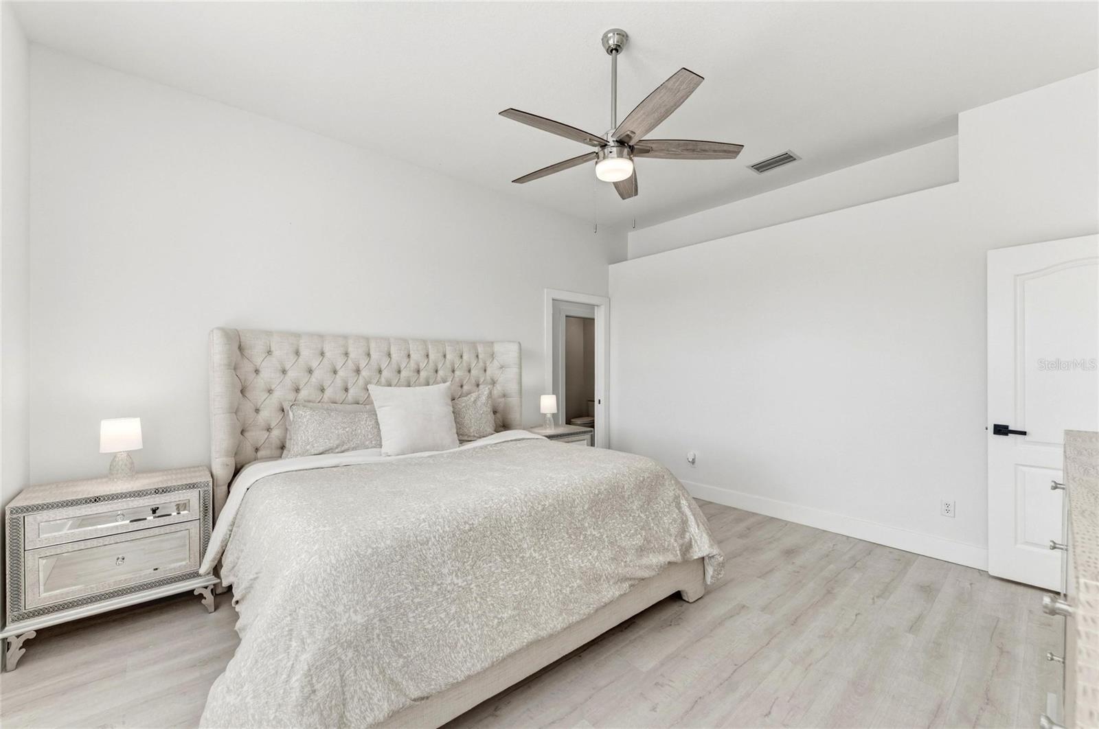 STONEYBROOK GOLF & COUNTRY CLUB - Residential