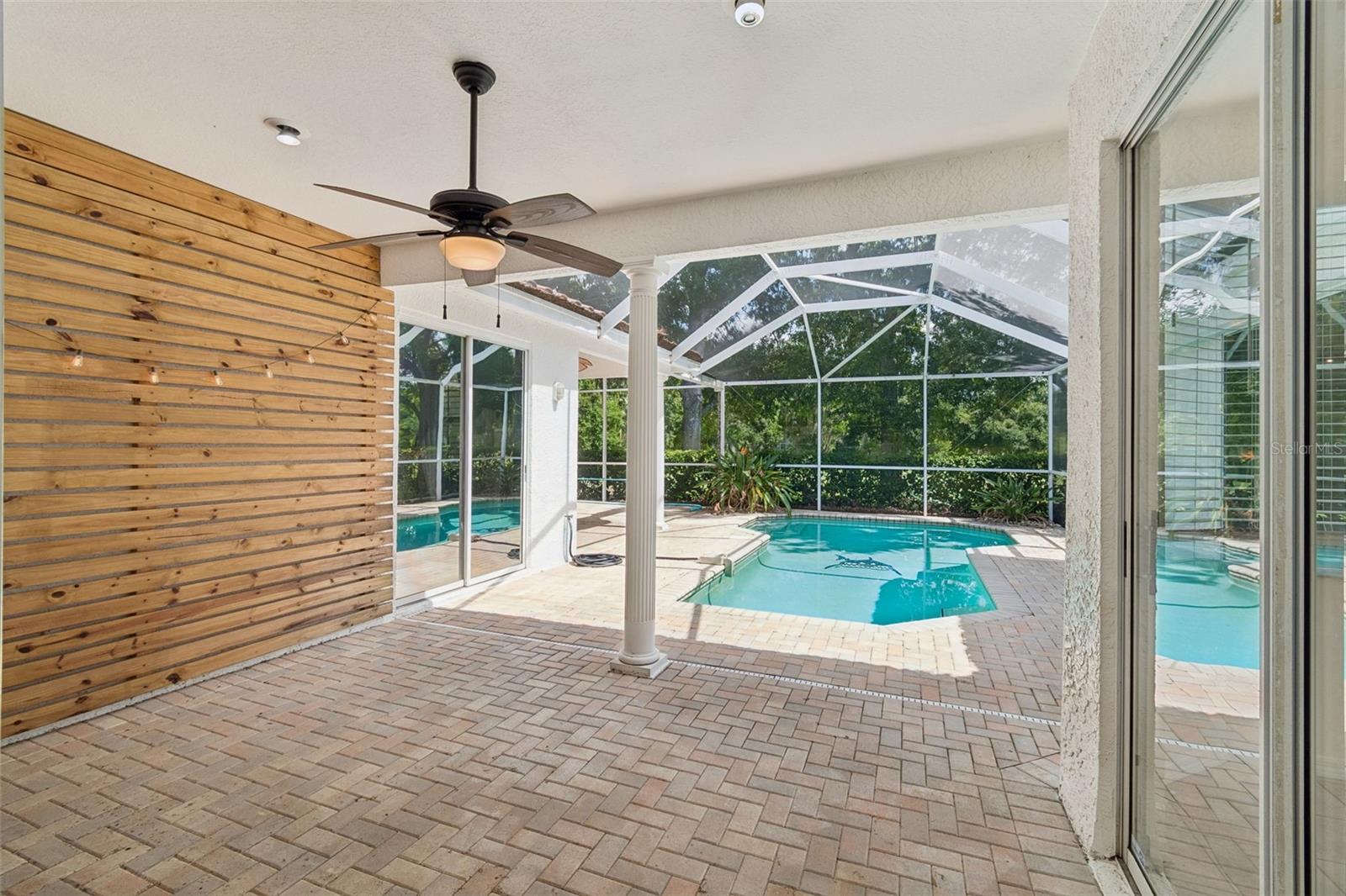 CRESCENT OAKS COUNTRY CLUB PH 1 - Residential