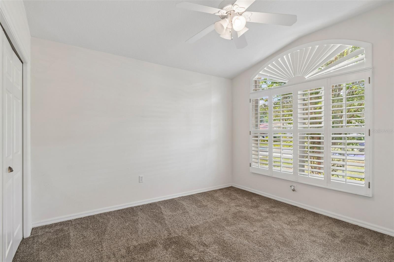 CRESCENT OAKS COUNTRY CLUB PH 1 - Residential