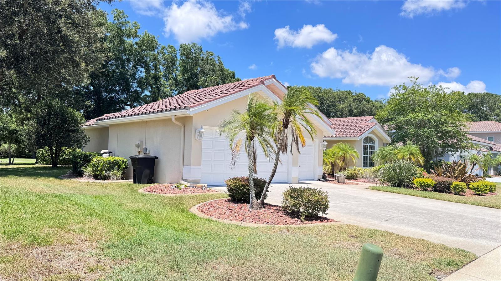 CRESCENT OAKS COUNTRY CLUB PH 1 - Residential