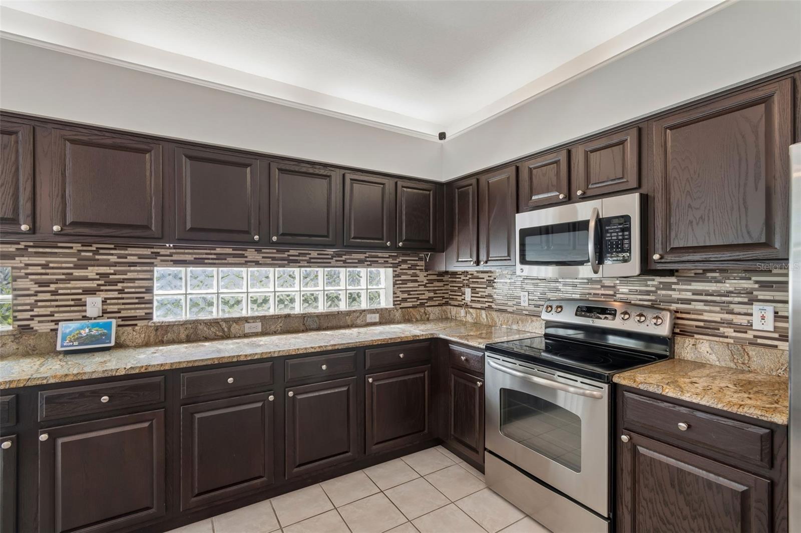 CRESCENT OAKS COUNTRY CLUB PH 1 - Residential