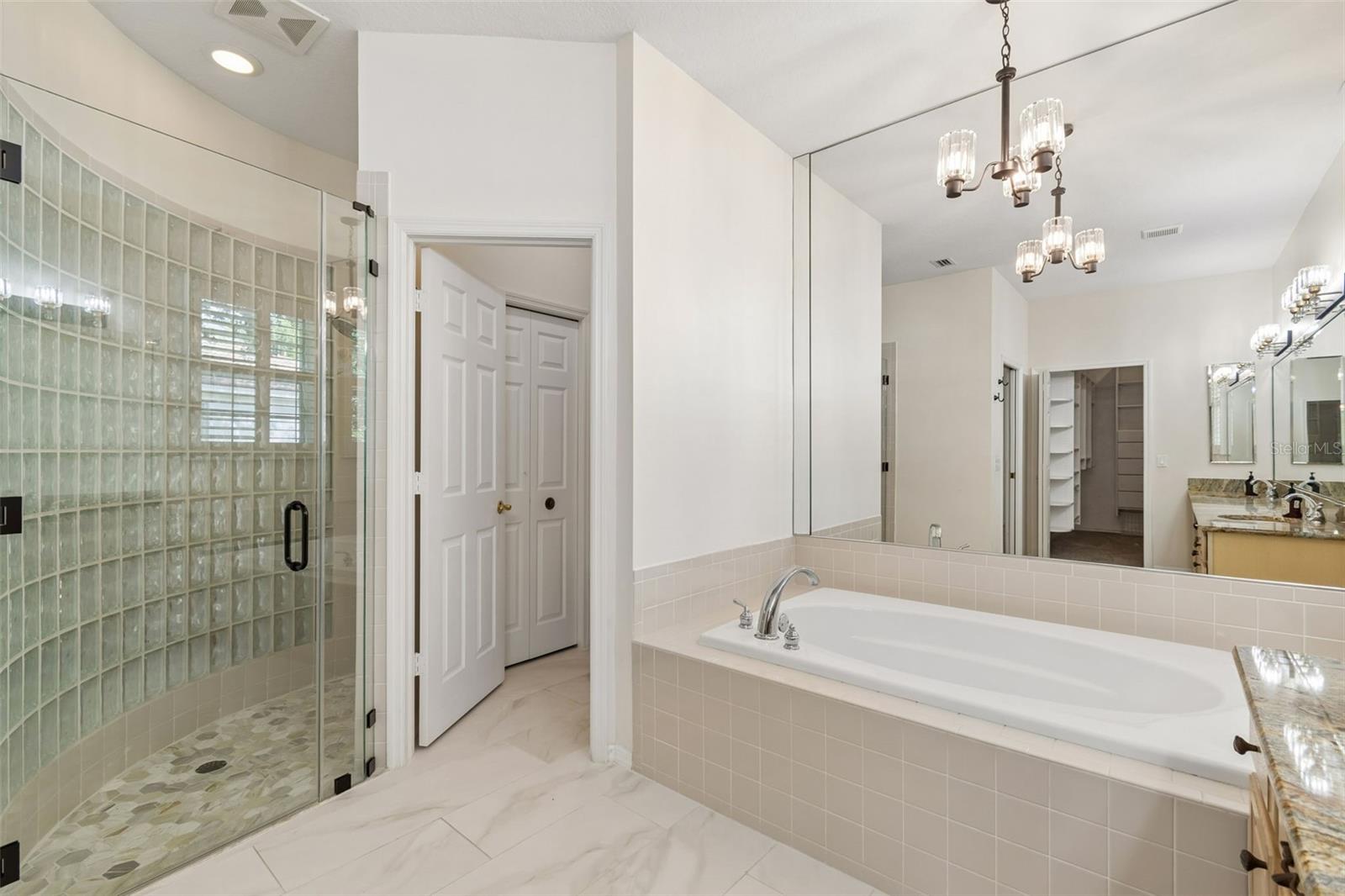 CRESCENT OAKS COUNTRY CLUB PH 1 - Residential