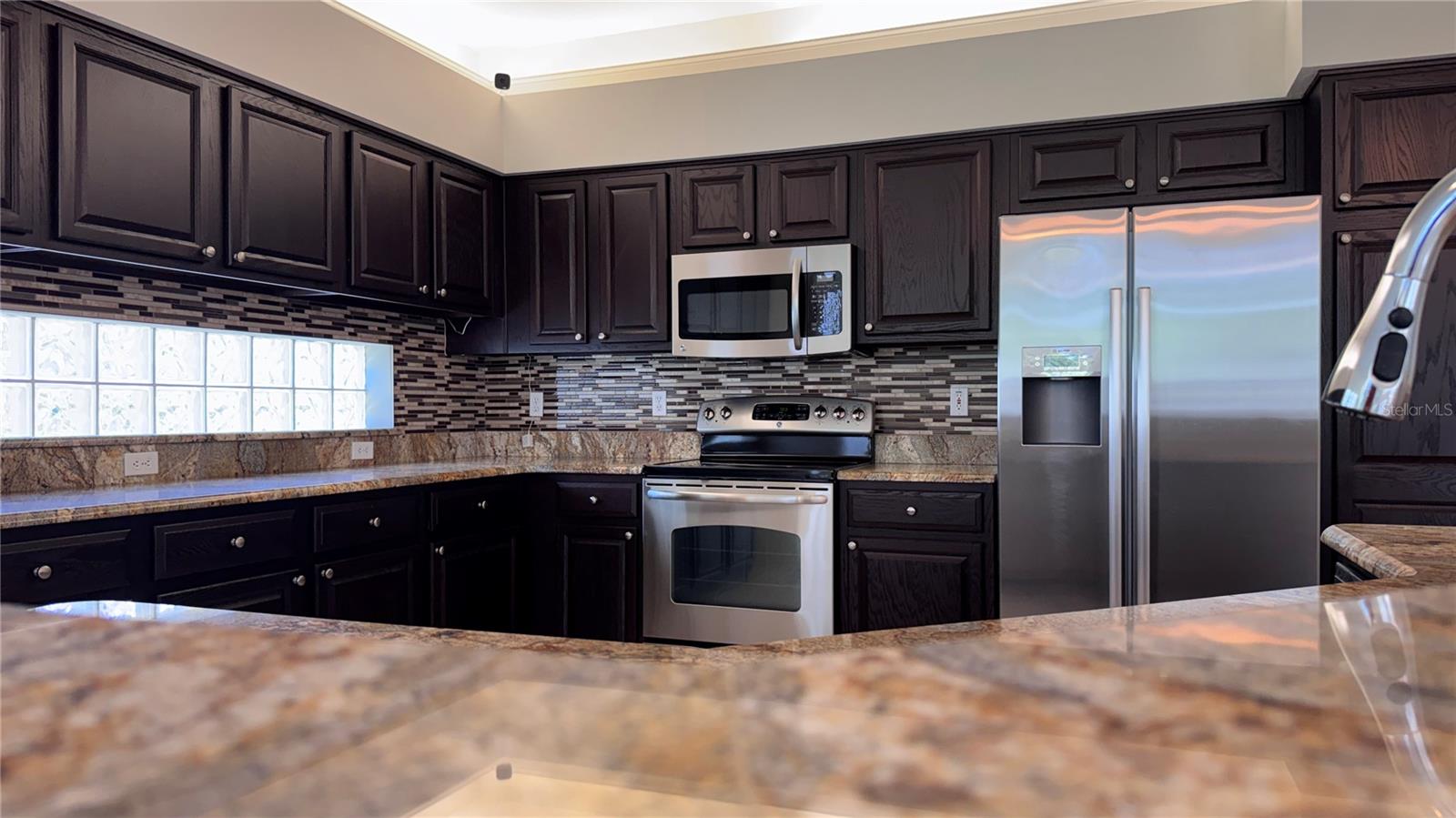 CRESCENT OAKS COUNTRY CLUB PH 1 - Residential