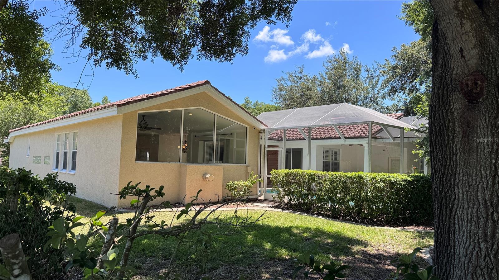 CRESCENT OAKS COUNTRY CLUB PH 1 - Residential