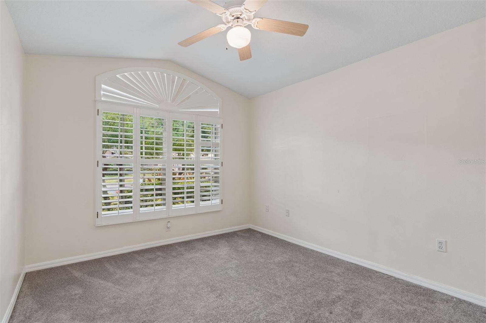 CRESCENT OAKS COUNTRY CLUB PH 1 - Residential