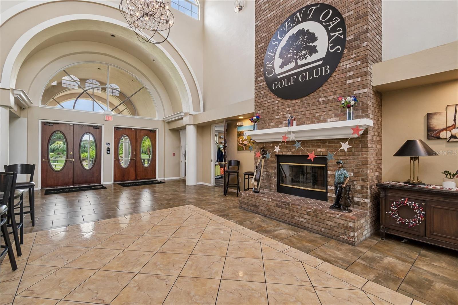 CRESCENT OAKS COUNTRY CLUB PH 1 - Residential