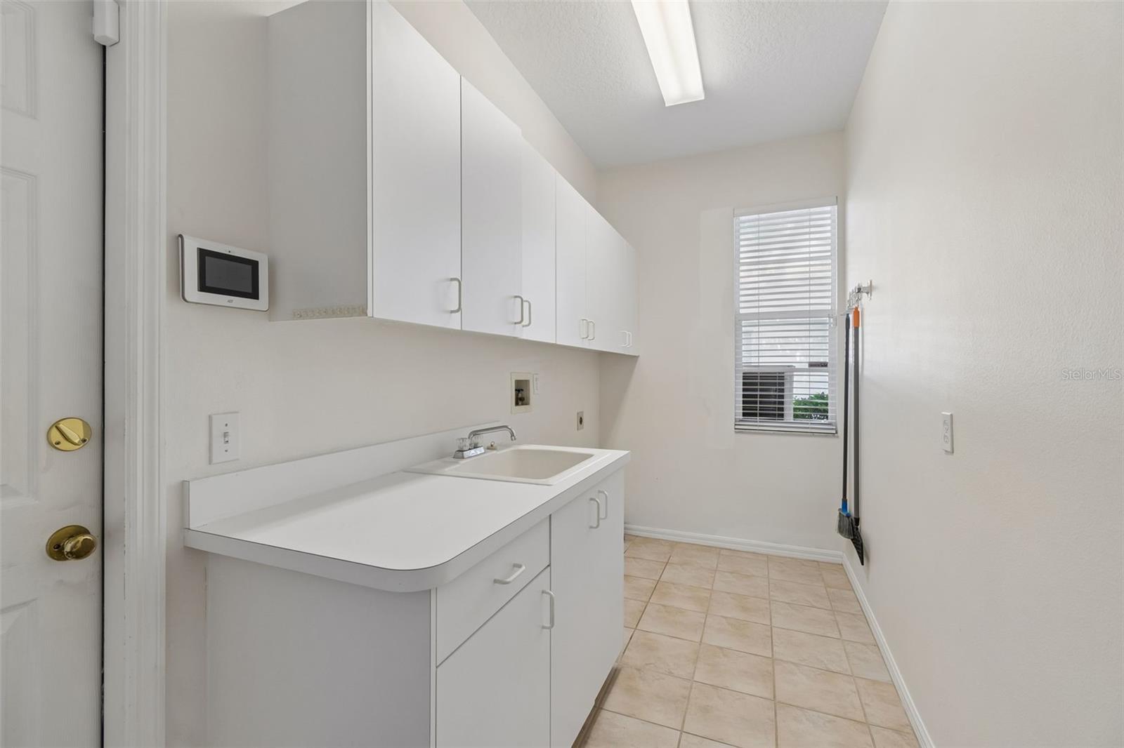 CRESCENT OAKS COUNTRY CLUB PH 1 - Residential