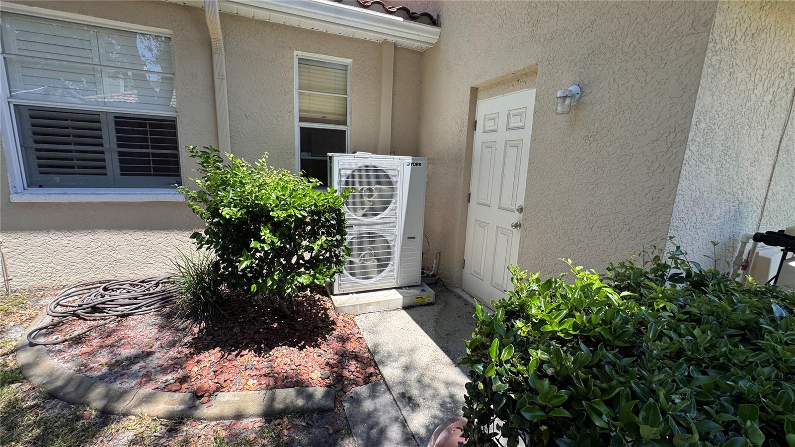 CRESCENT OAKS COUNTRY CLUB PH 1 - Residential