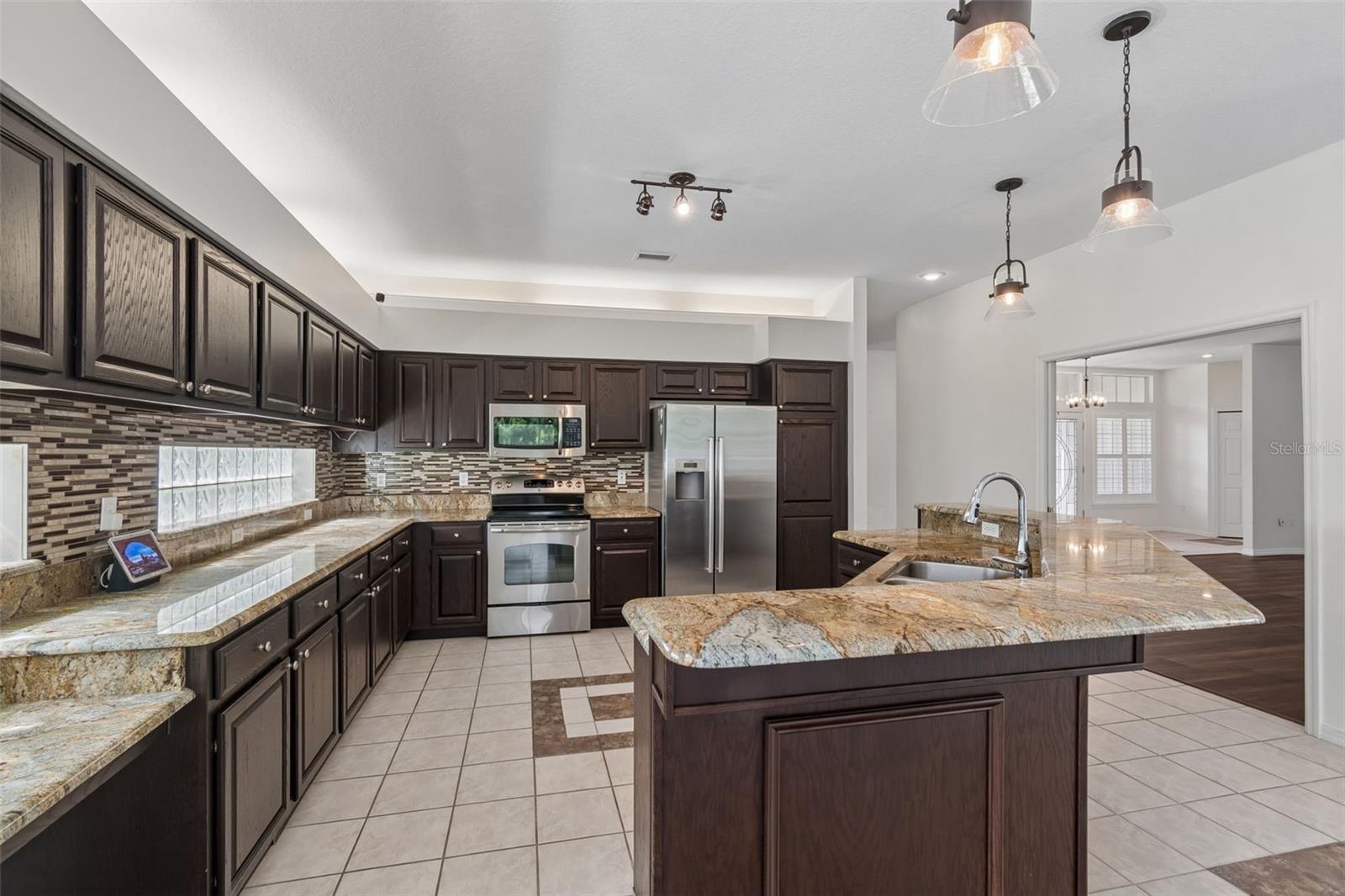 CRESCENT OAKS COUNTRY CLUB PH 1 - Residential