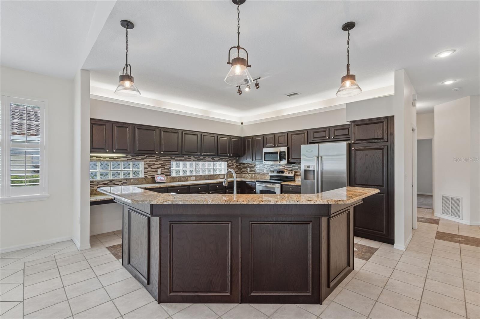CRESCENT OAKS COUNTRY CLUB PH 1 - Residential