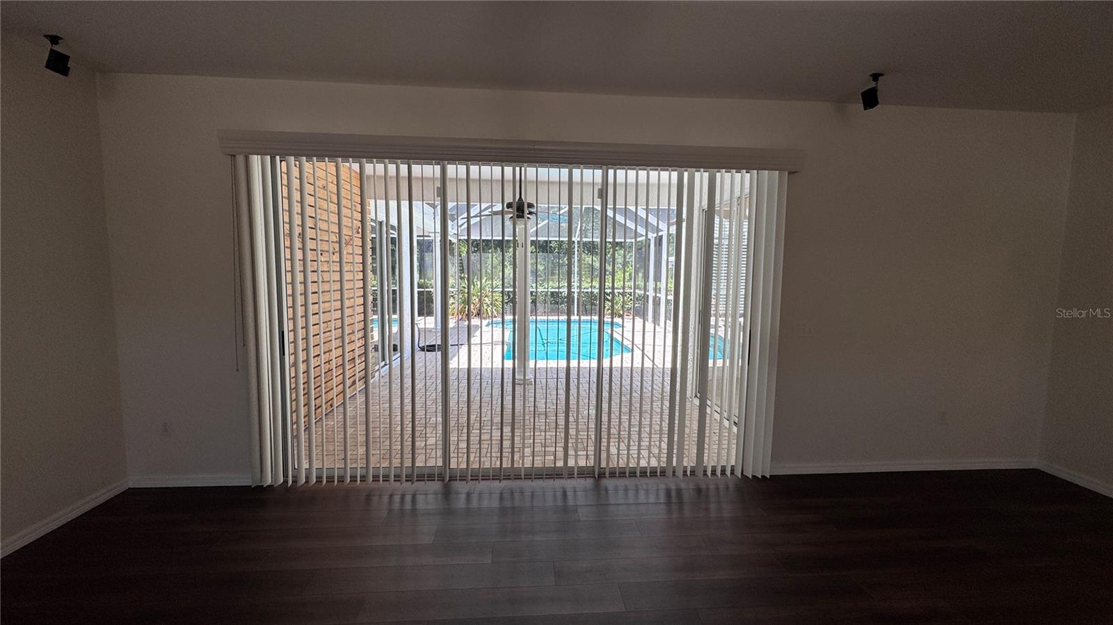 CRESCENT OAKS COUNTRY CLUB PH 1 - Residential