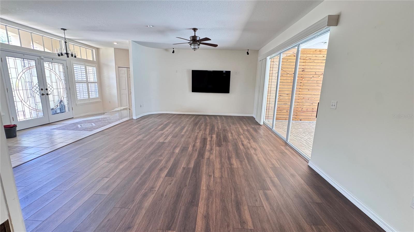 CRESCENT OAKS COUNTRY CLUB PH 1 - Residential