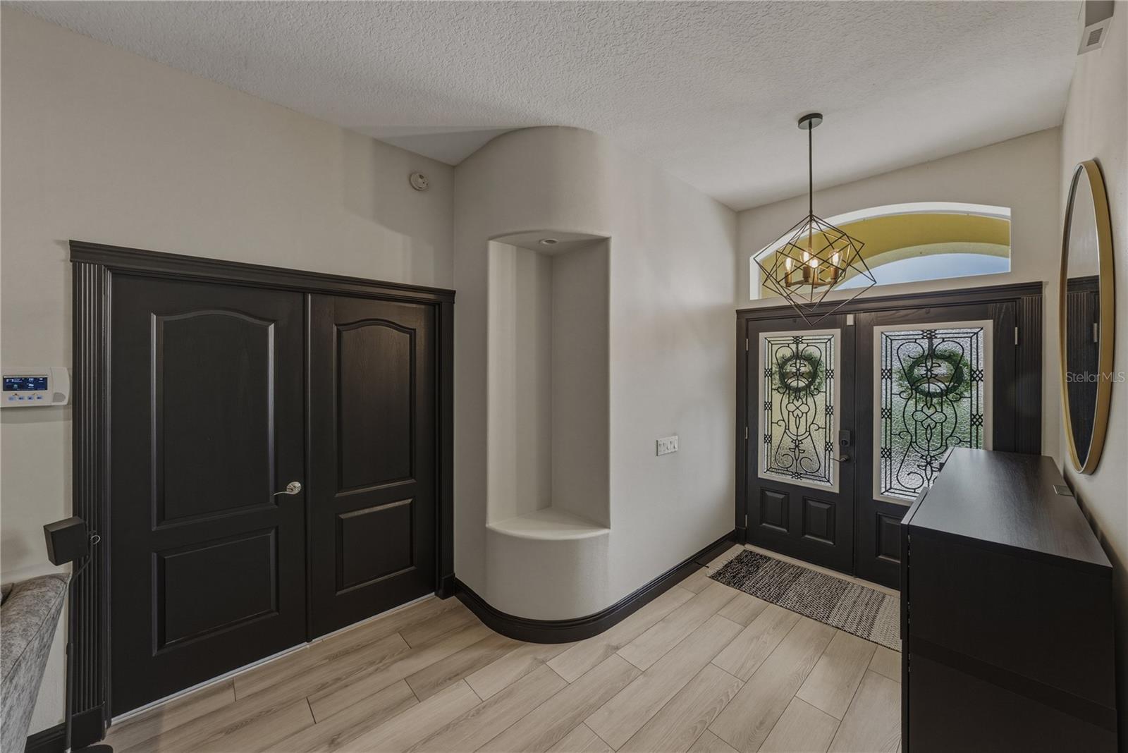 MEADOW POINTE - Residential