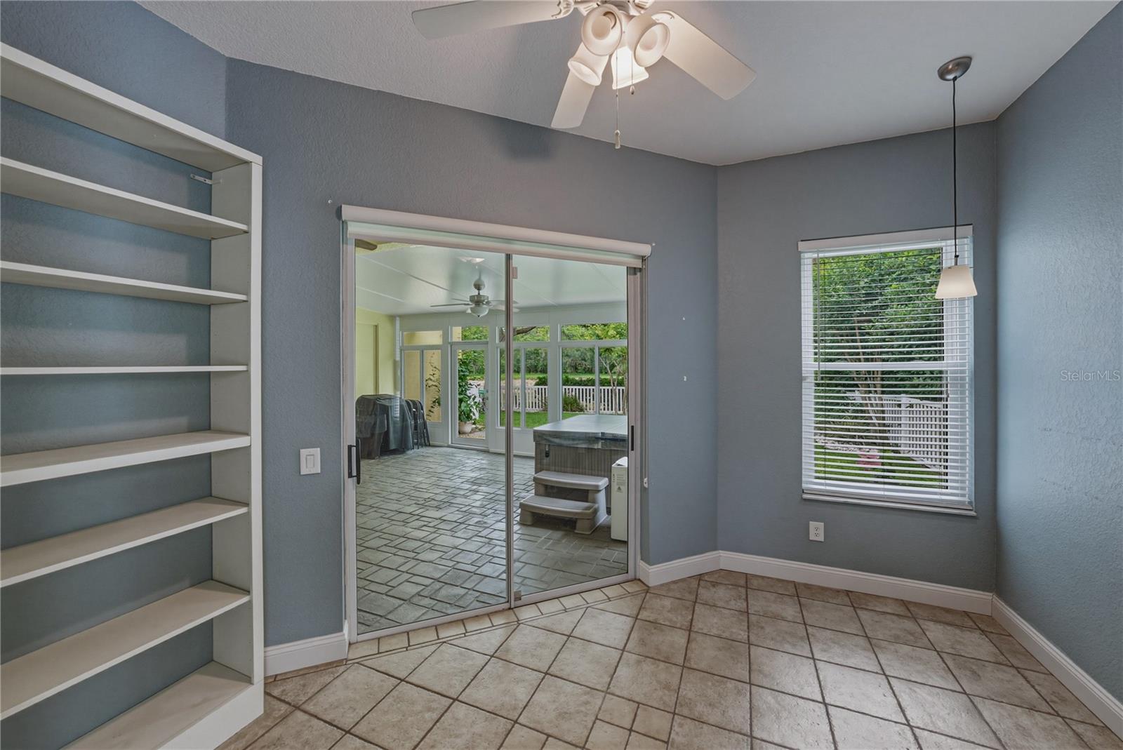 MEADOW POINTE - Residential