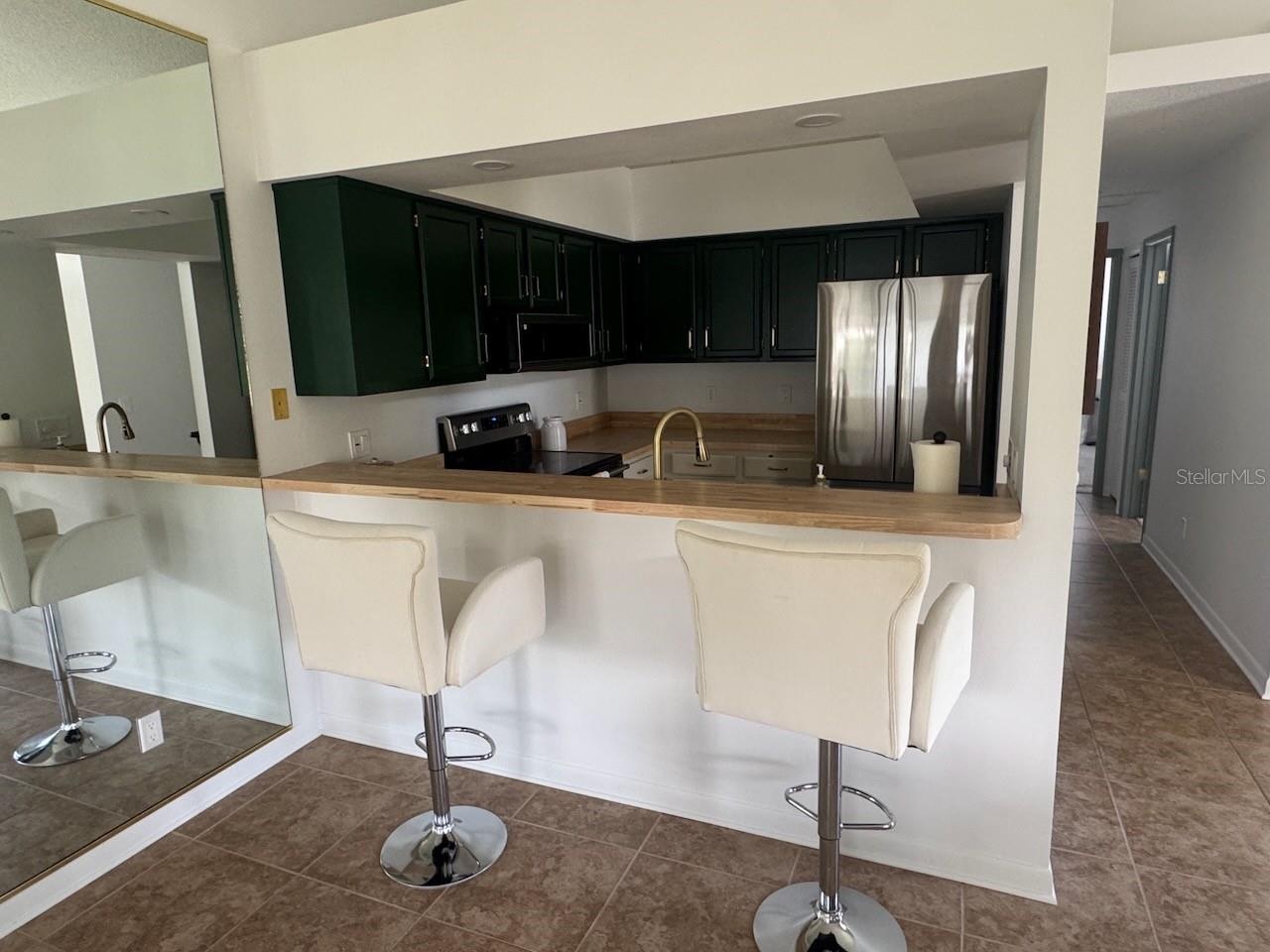 CARMEL OF BRYN-MAWR CONDO - Residential Lease