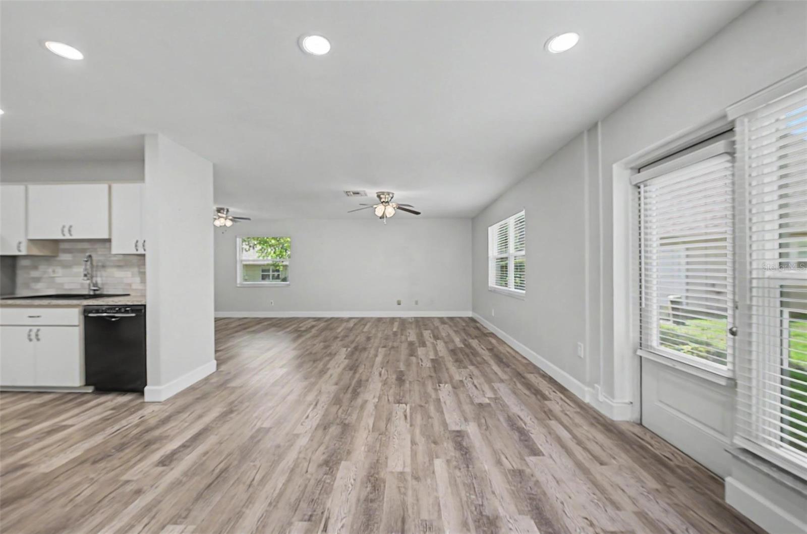CHATEAUX WOODS CONDO - Residential
