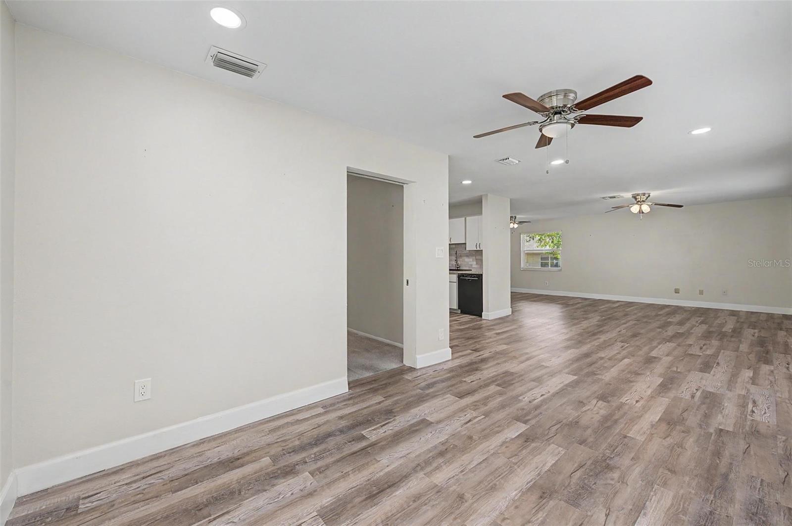 CHATEAUX WOODS CONDO - Residential