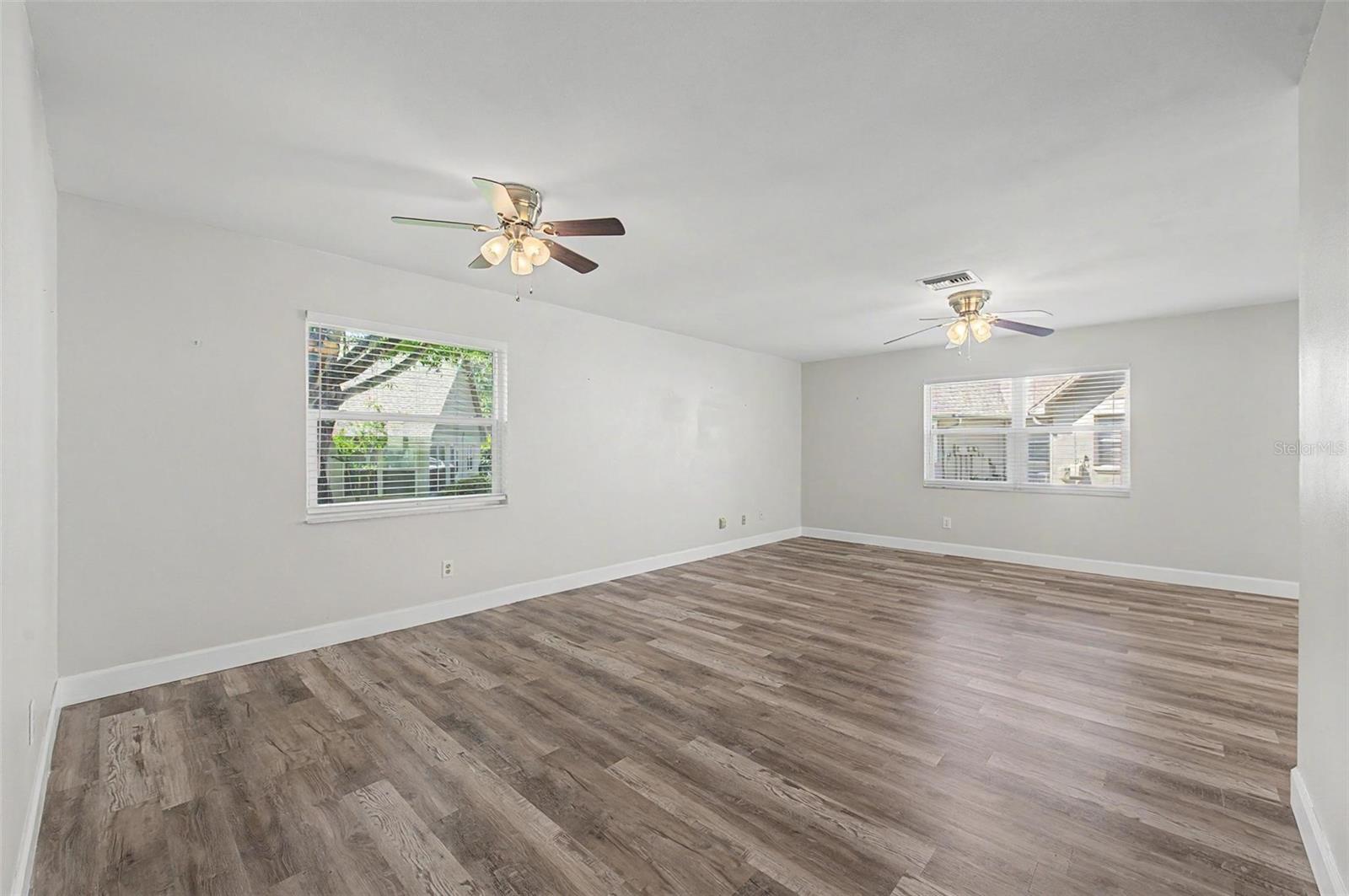CHATEAUX WOODS CONDO - Residential