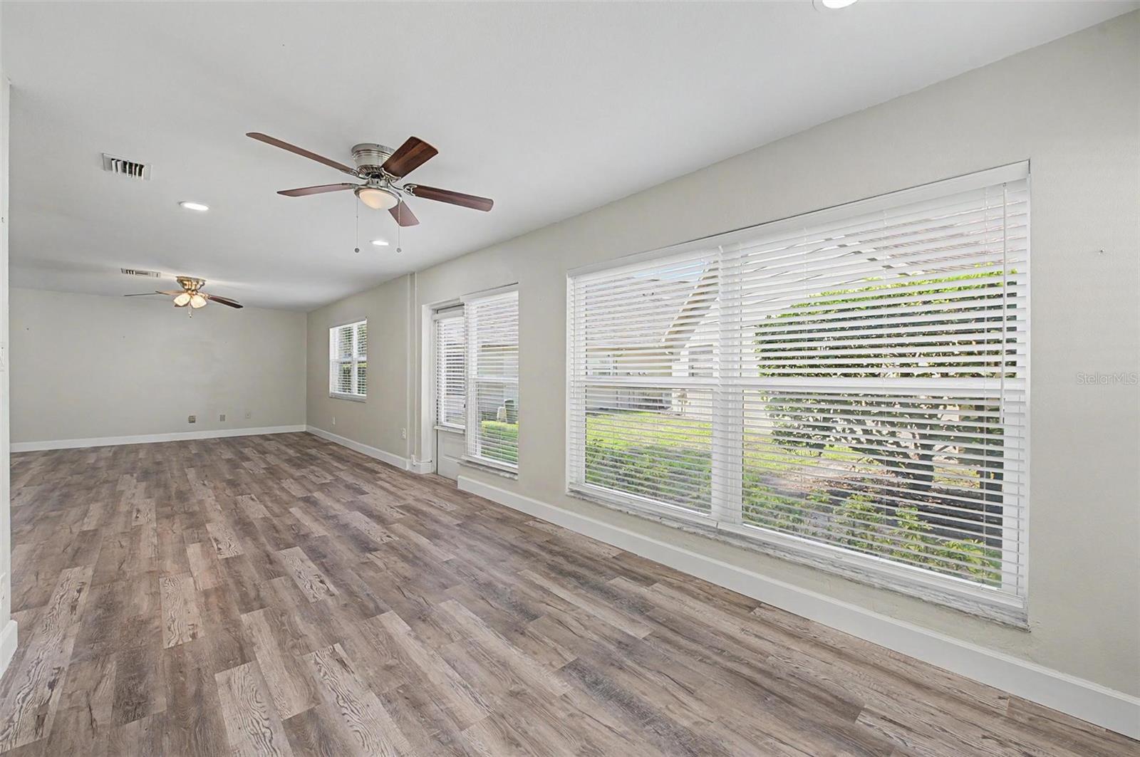 CHATEAUX WOODS CONDO - Residential