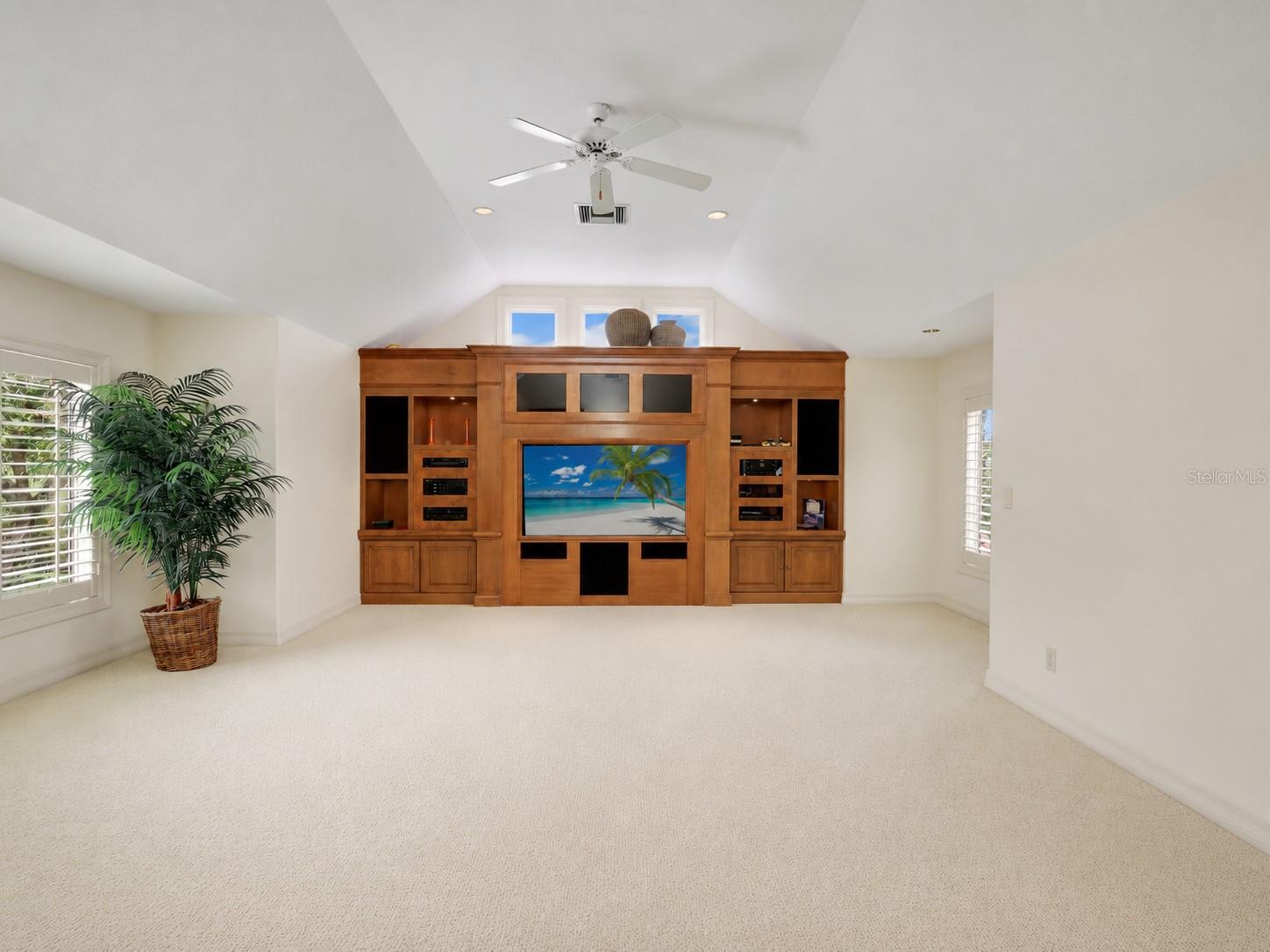 QUAIL WEST UNIT 1 REP - Residential