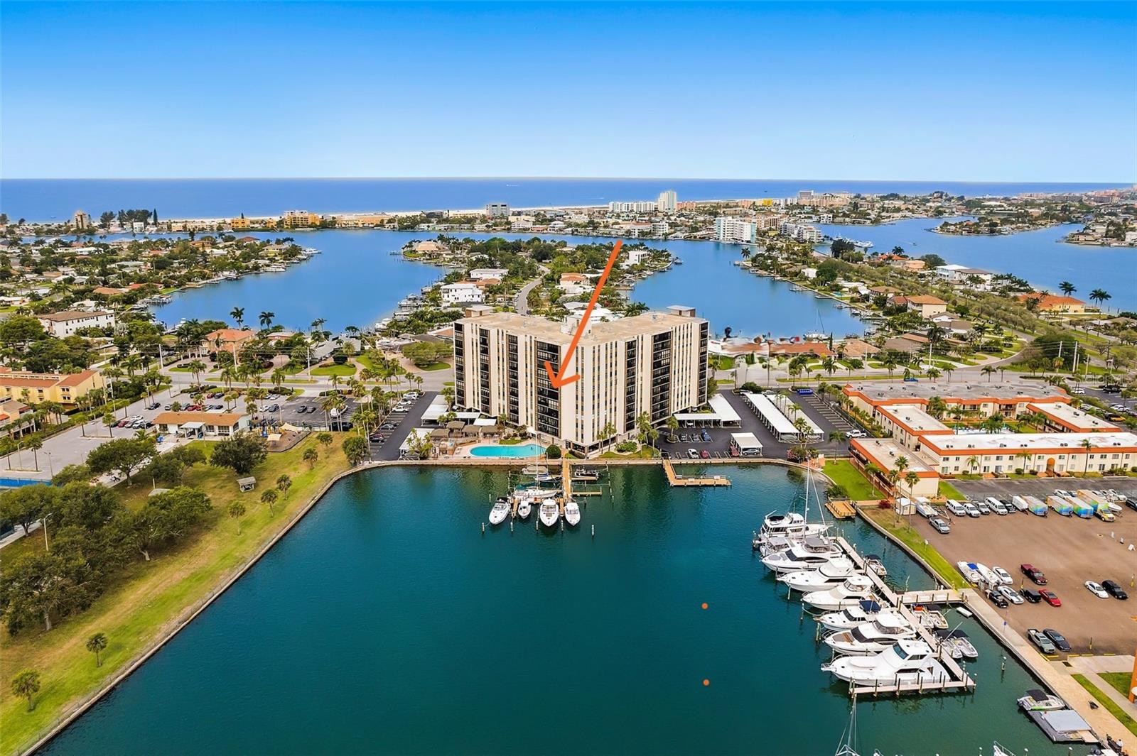 PARADISE ISLAND TOWERS CONDO - Residential