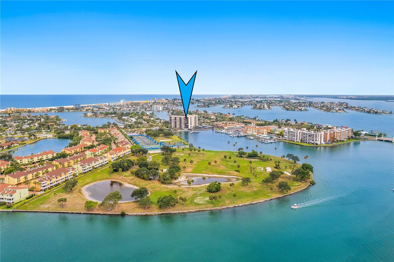 PARADISE ISLAND TOWERS CONDO - Residential