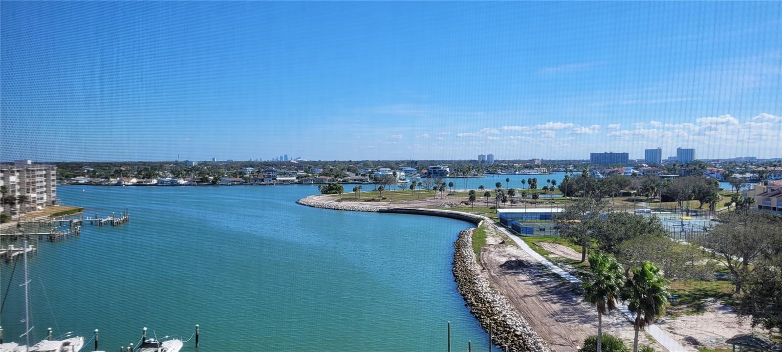 PARADISE ISLAND TOWERS CONDO - Residential