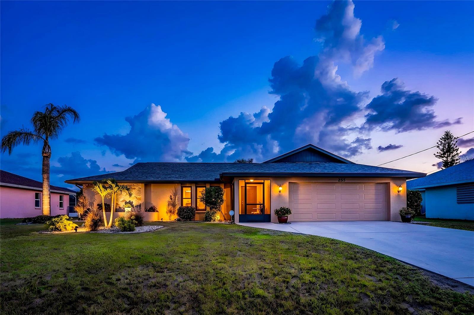 ROTONDA WEST PEBBLE BEACH - Residential