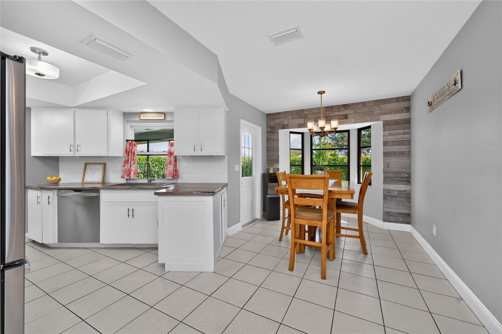 ROTONDA WEST PEBBLE BEACH - Residential