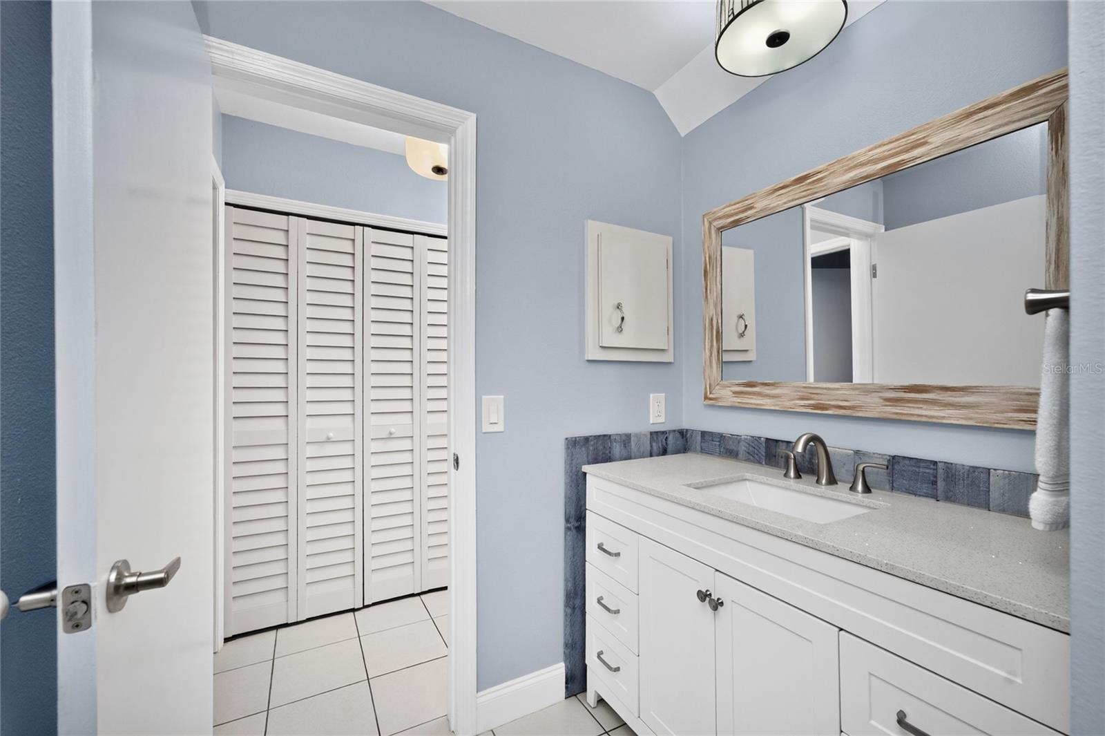 ROTONDA WEST PEBBLE BEACH - Residential