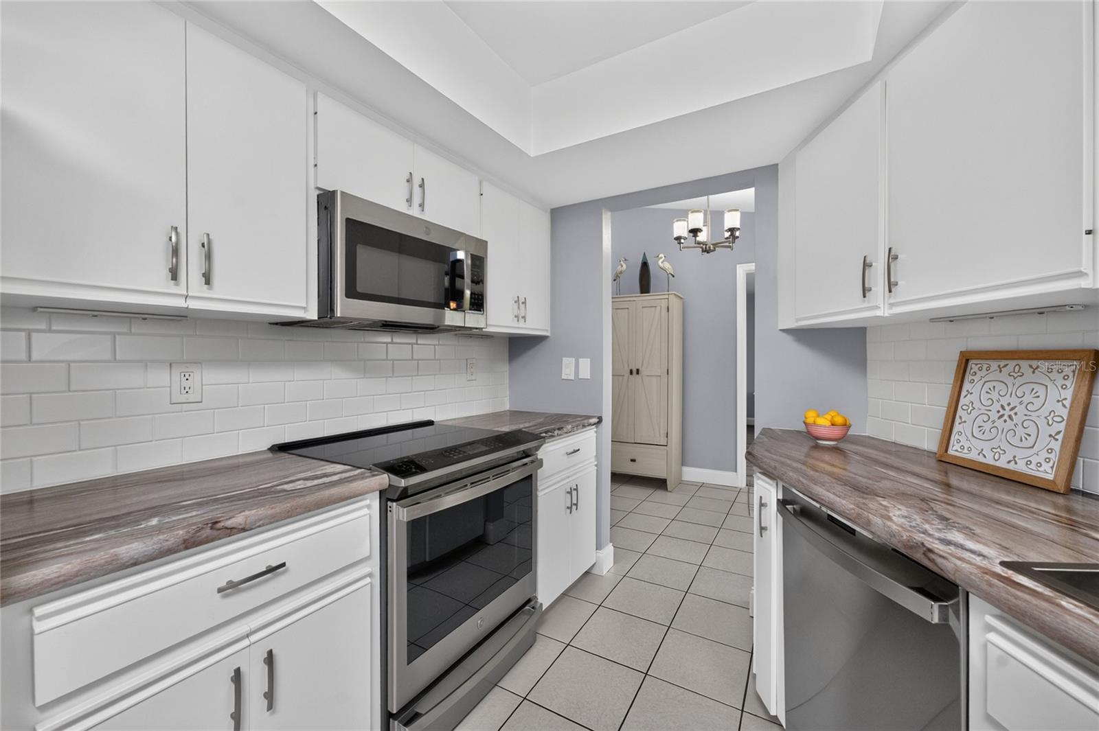 ROTONDA WEST PEBBLE BEACH - Residential