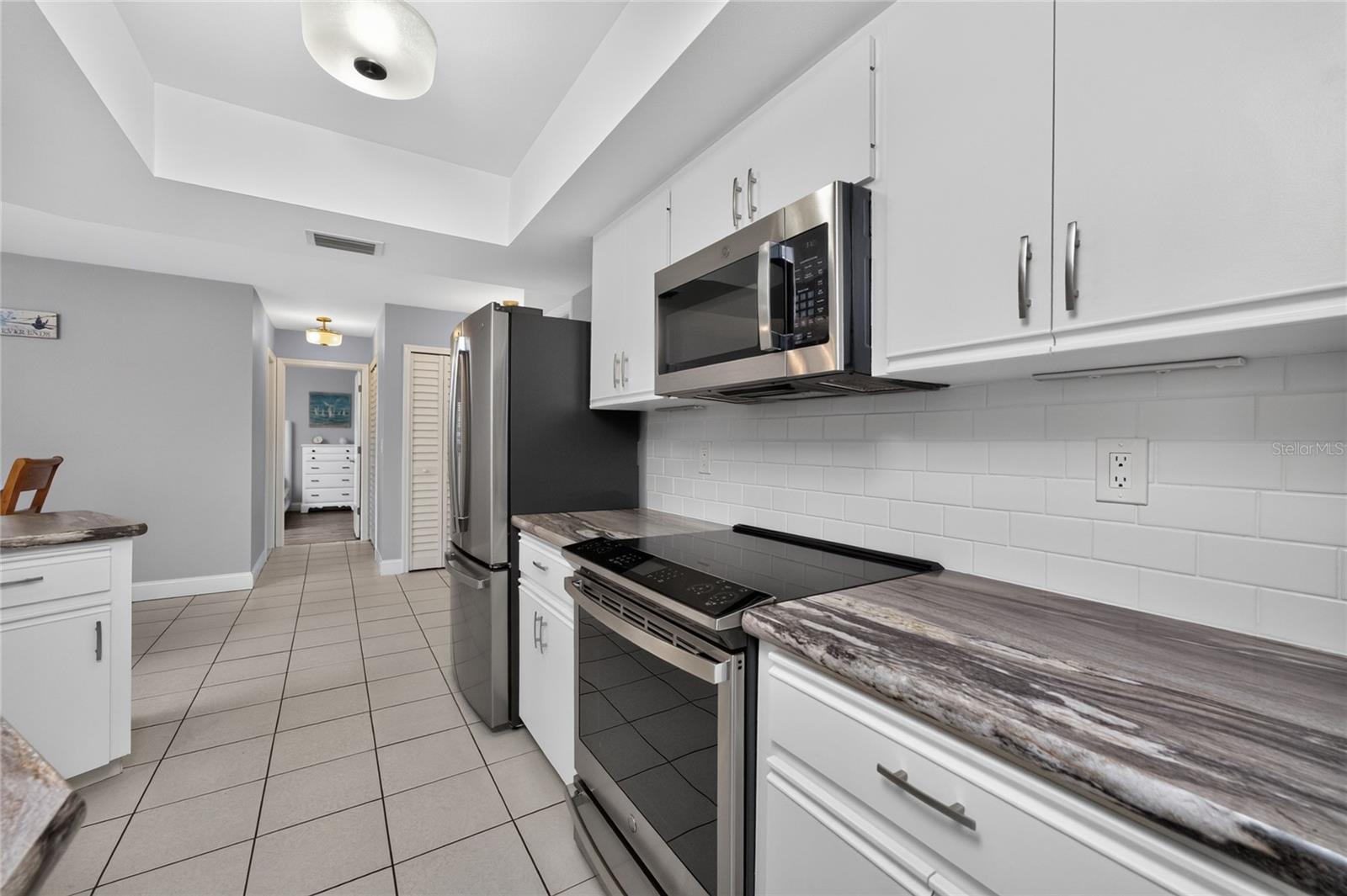 ROTONDA WEST PEBBLE BEACH - Residential