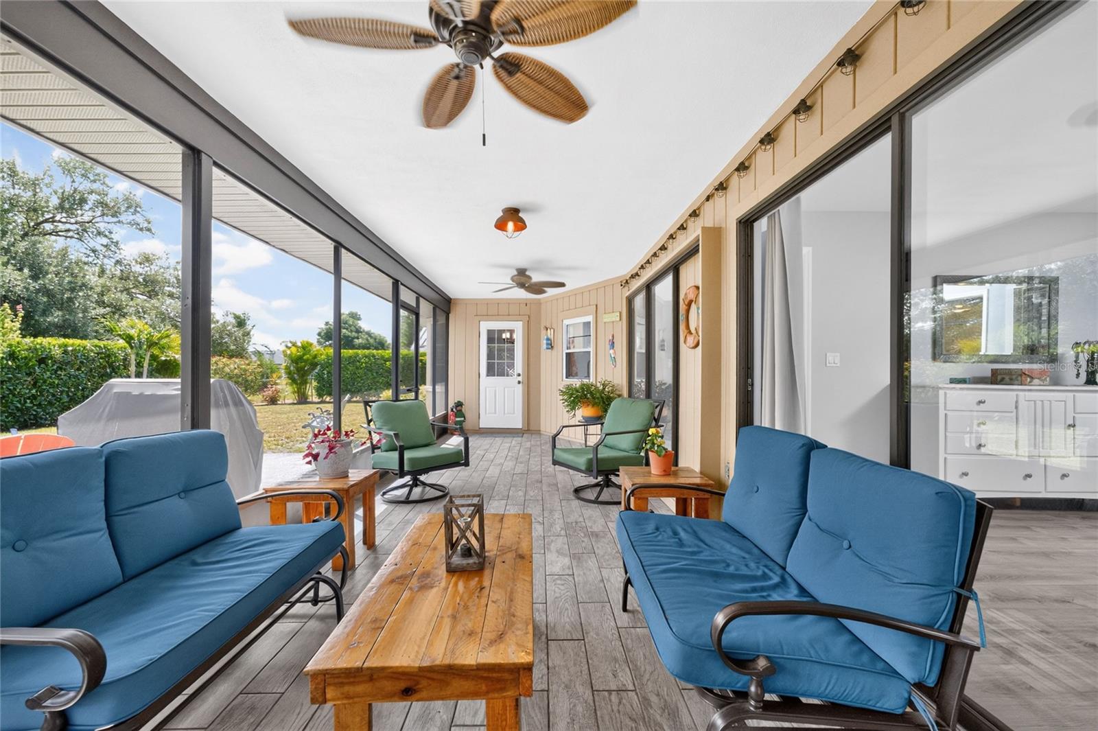 ROTONDA WEST PEBBLE BEACH - Residential