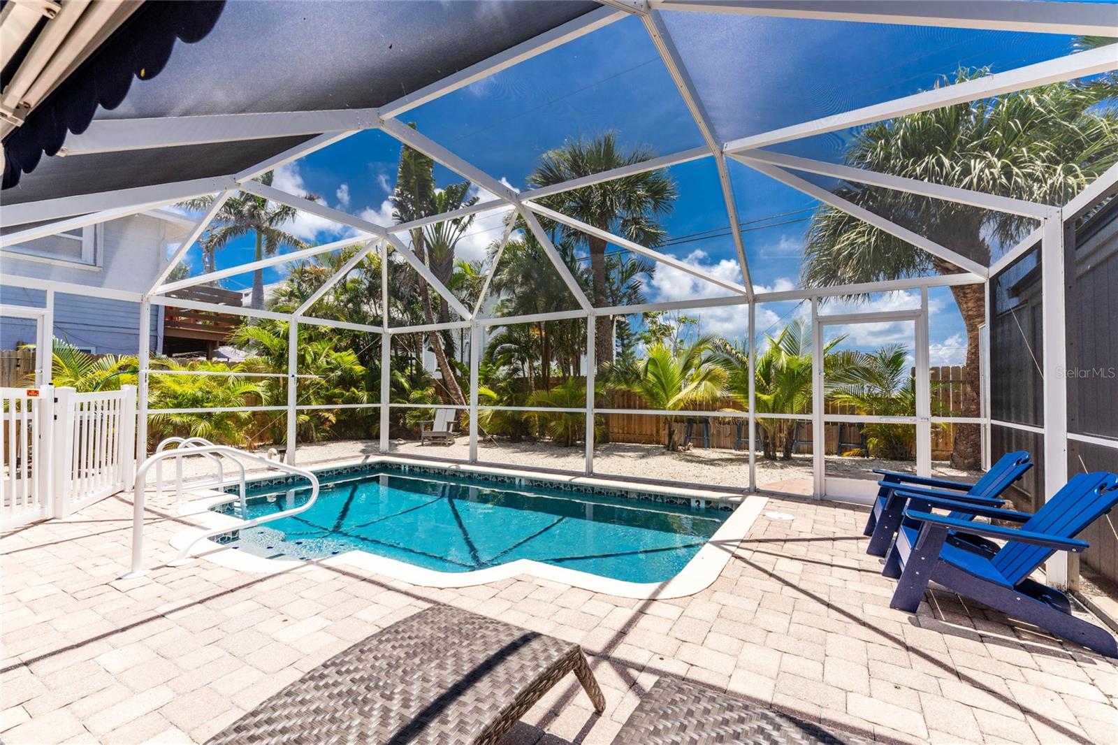 ENGLEWOOD SHORES - Commercial Sale