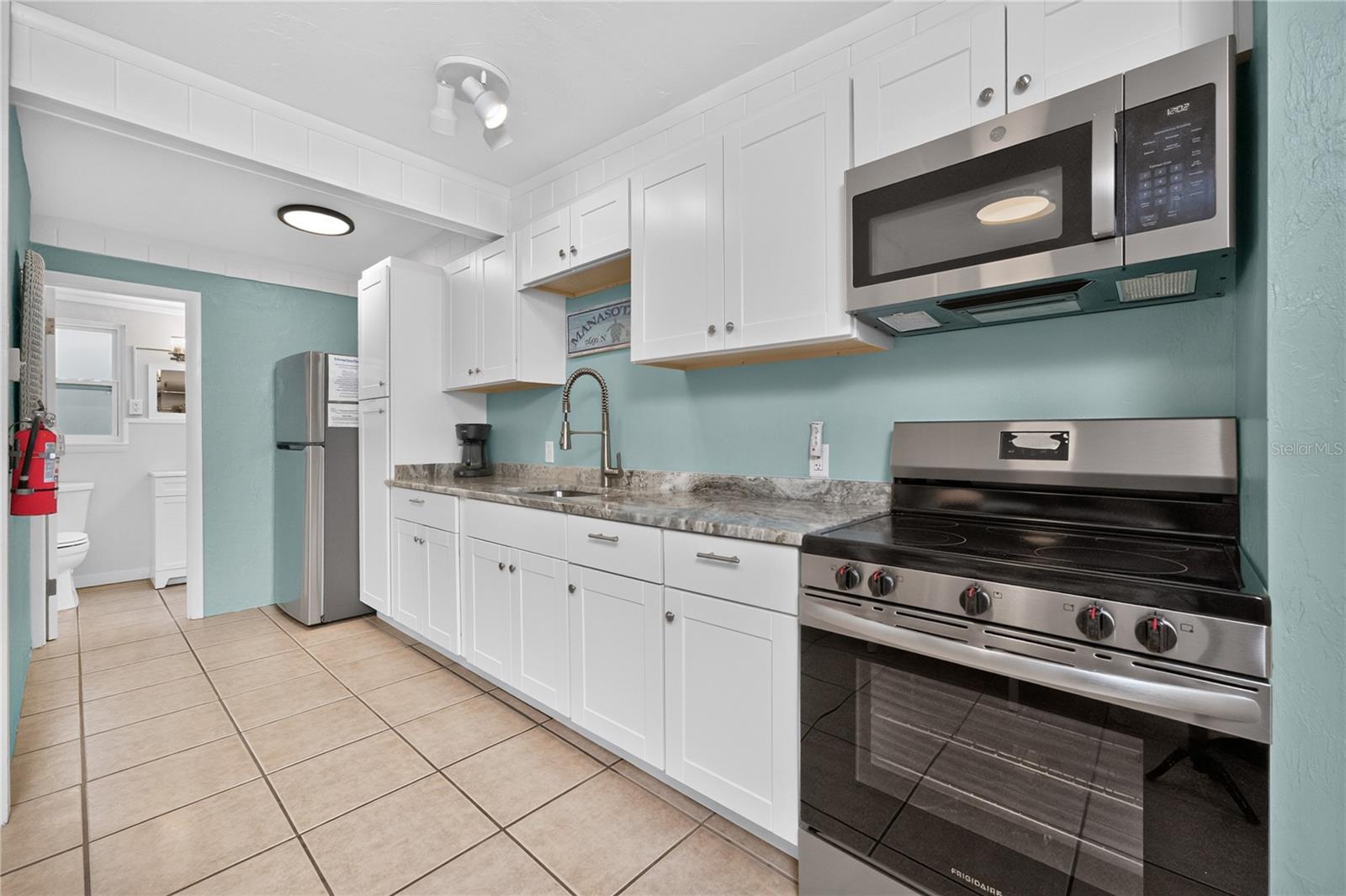 ENGLEWOOD SHORES - Commercial Sale